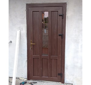 дверь пвх с наличником